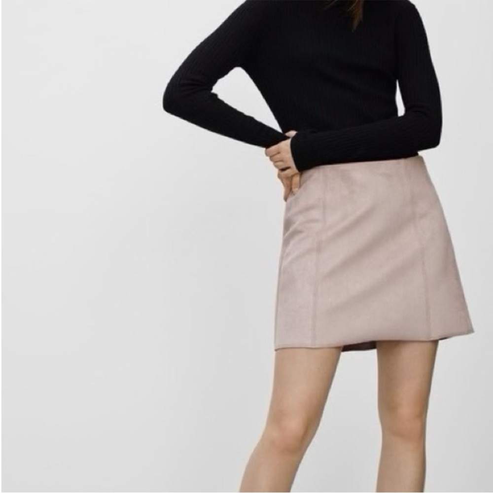 NWOT Aritzia babaton Hopper suede tan skirt size 2